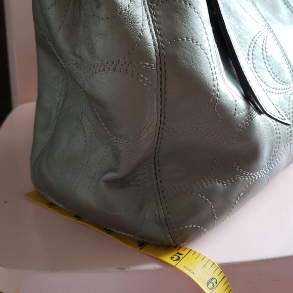 Coach all leather gray purse - Picture 6 of 8